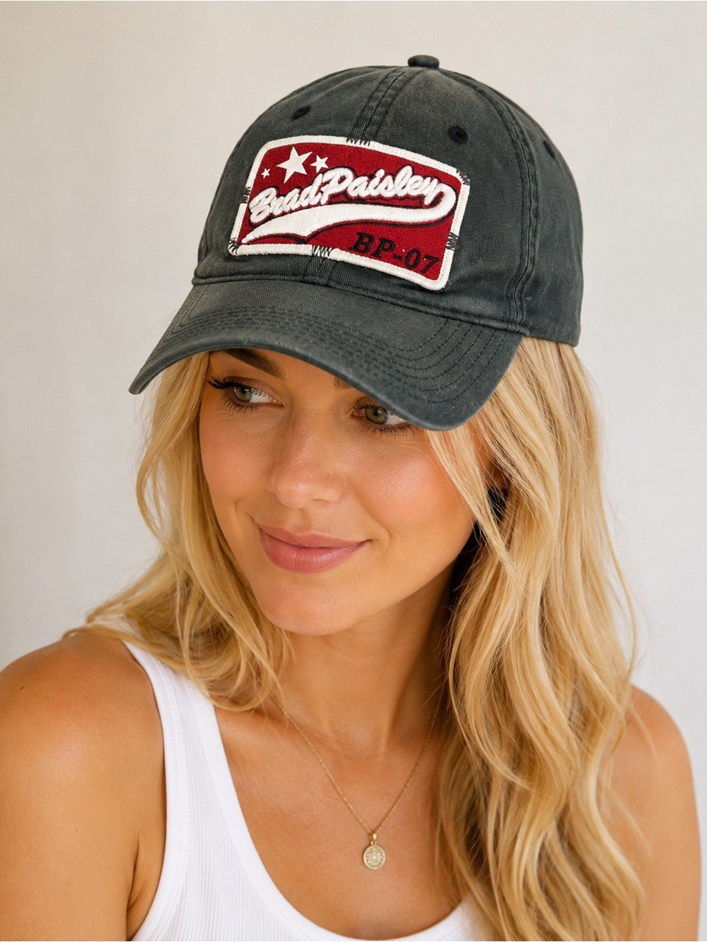Vintage 2007 Brad Paisley Concert Embroidered Ballcap - Picture 2 of 9